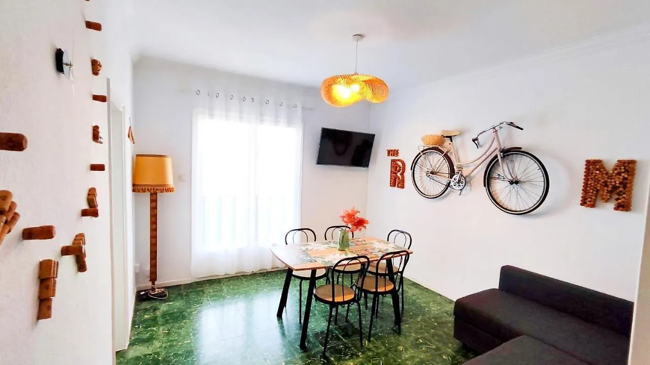 The Room - Apartment In Lloret Lloret de Mar 0*,  Spanyolország