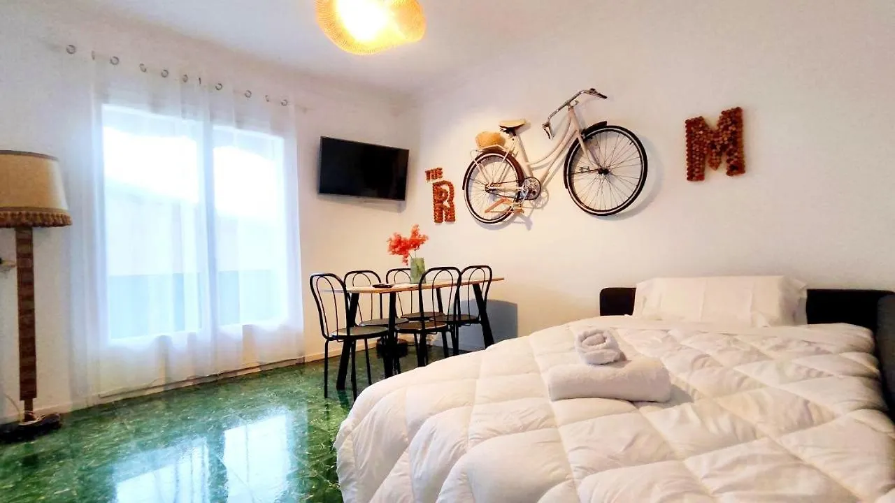 The Room - Apartment In Lloret Lloret de Mar España